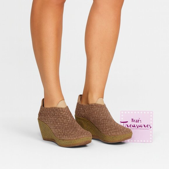 Bernie Mev Camel Basketweave Woven Stretch Slip On Wedge Heel Shoes Size 38 US 7 - Picture 1 of 16